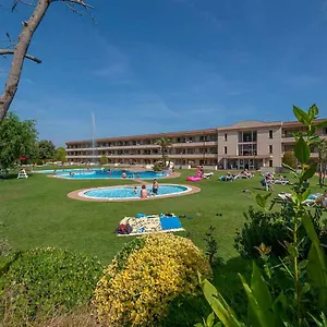 aparthotel-village-golf-beach.topcostabravahotels.com/